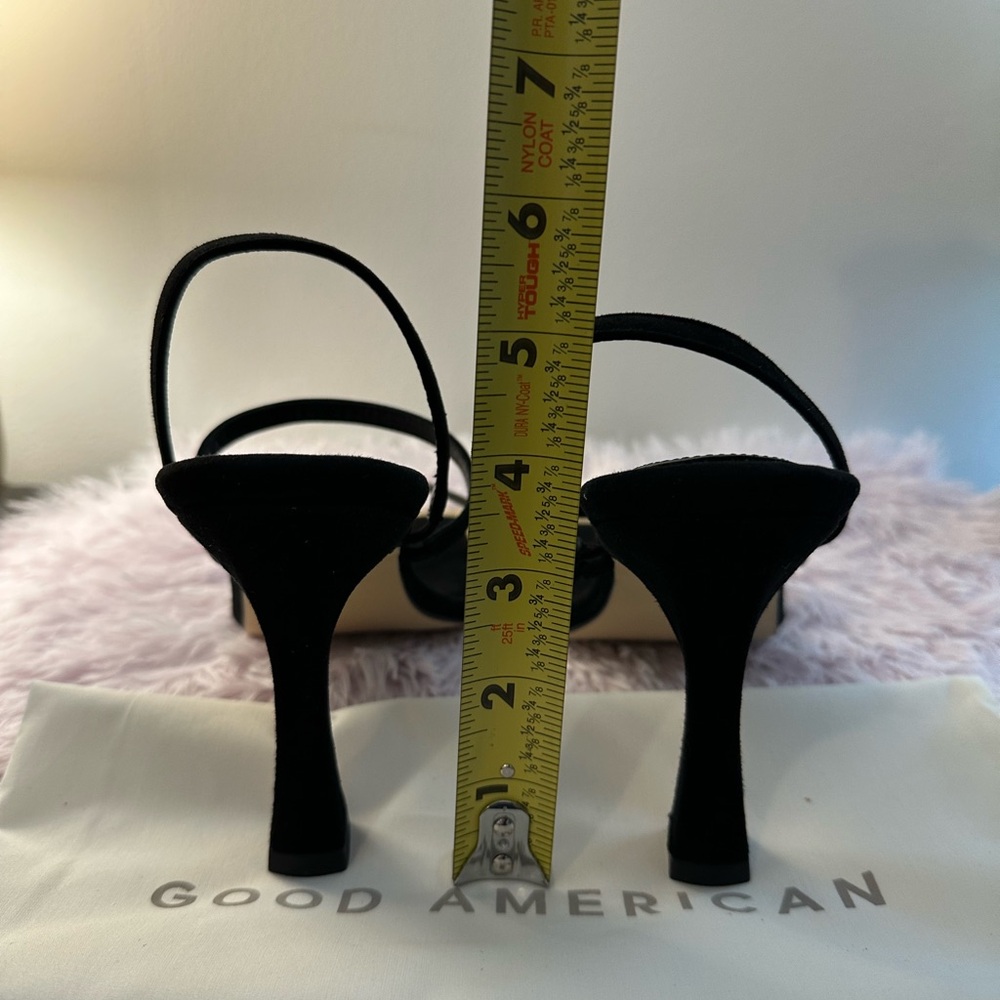 Good American Black Suede stiletto Sandal with Gold tone trim Sz 7.5 - Picture 4 of 6
